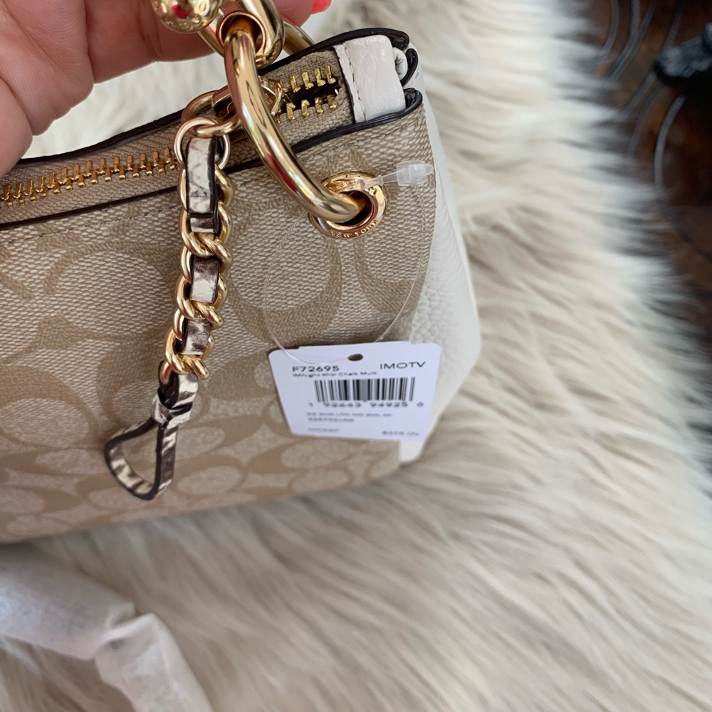 Coach Small Mia Shoulder Bag In Signature Canvas. - Picture 5 of 8